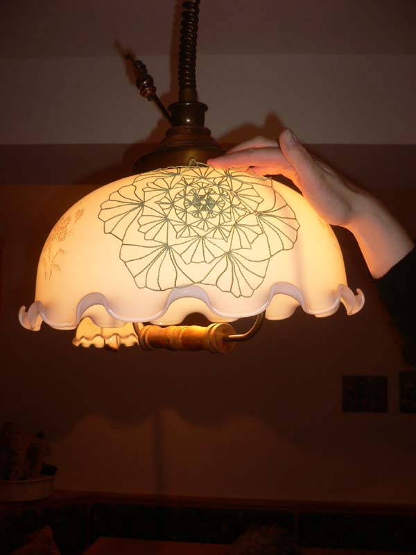 deckchen_auf_lampe.jpg