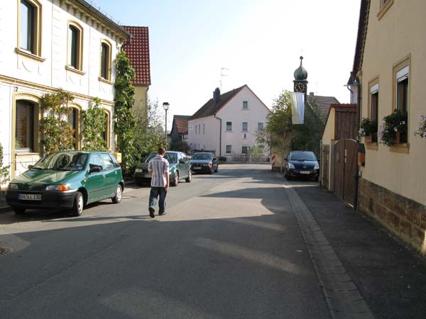 dorfstrasse.jpg
